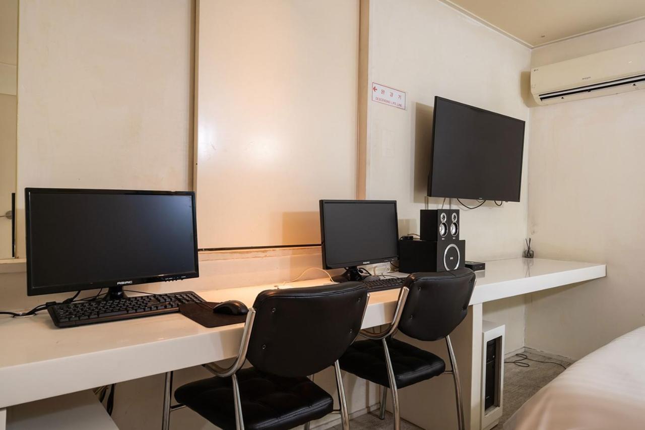 Guri Lexy Hotel Ngoại thất bức ảnh